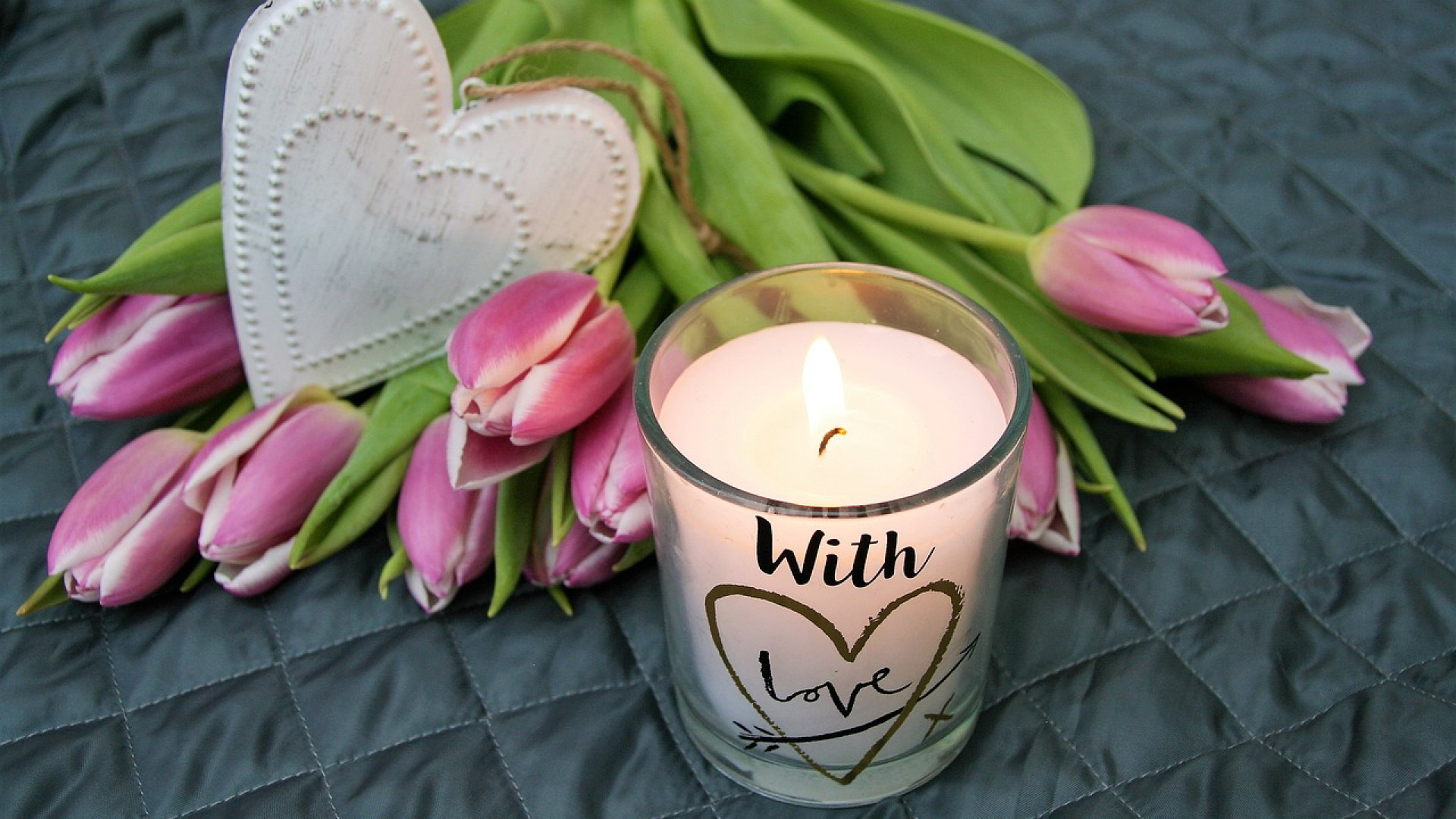 Offrir une bougie bijoux pour la fête des mères : un cadeau unique et Offrir une bougie bijoux pour la fête des mères : un cadeau unique et