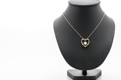 Célébrez l'amour : les pendentifs idéaux à offrir pour la Saint-Valentin