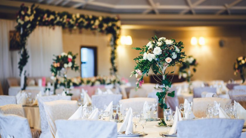 Les avantages de louer une salle de réception pour votre mariage