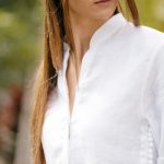 Élégance au bureau : comment choisir la blouse parfaite pour travailler avec style ?